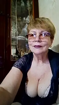 Snapshot of SophieBurns chatting on 07/15/26, 01:18 SophieBurns online show from 07/15/26, 01:18