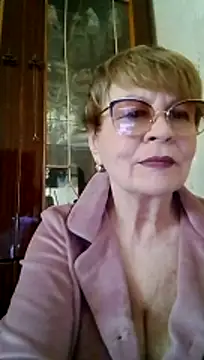 Snapshot of SophieBurns chatting on 05/15/26, 10:13 SophieBurns online show from 05/15/26, 10:13