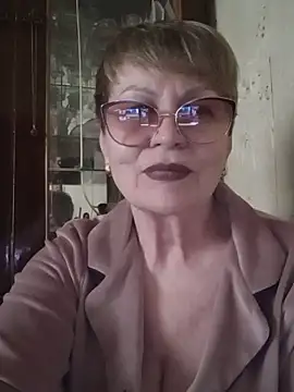 Snapshot of SophieBurns chatting on 06/02/26, 02:06 SophieBurns online show from 06/02/26, 02:06