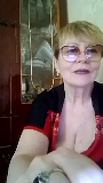 Snapshot of SophieBurns chatting on 06/19/26, 11:16 SophieBurns online show from 06/19/26, 11:16