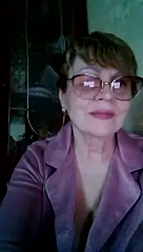 Snapshot of SophieBurns chatting on 05/17/26, 02:06 SophieBurns online show from 05/17/26, 02:06