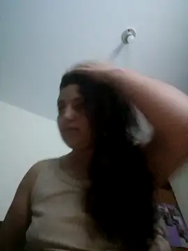 MajoArias online show from 02/10/26, 07:51