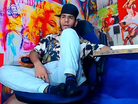 warmNoah online show from 04/13/26, 06:56