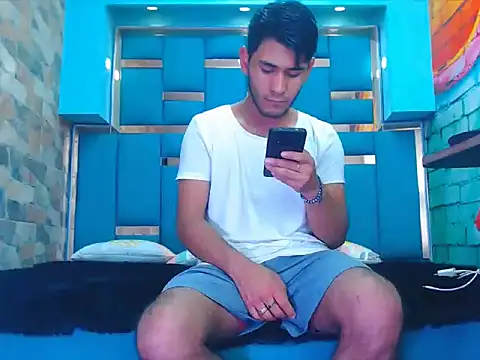 warmNoah online show from 02/26/26, 07:36