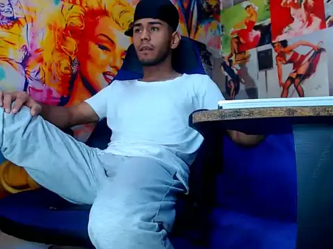 warmNoah online show from 03/24/26, 07:14