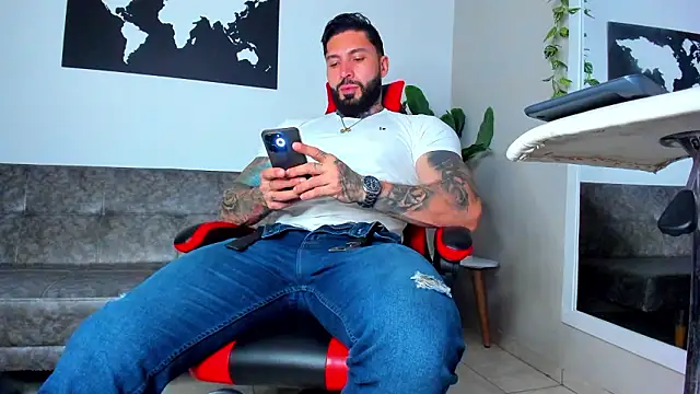 Snapshot of Alessrose chatting on 02/19/26, 07:55 Alessrose online show from 02/19/26, 07:55