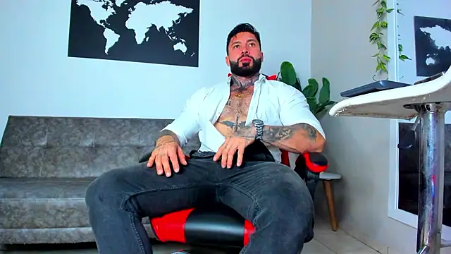 Snapshot of Alessrose chatting on 02/11/26, 07:47 Alessrose online show from 02/11/26, 07:47