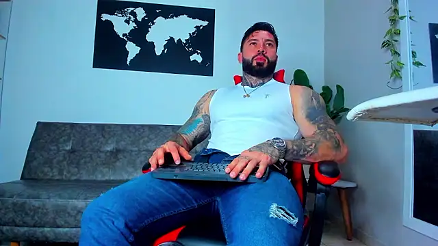 Snapshot of Alessrose chatting on 02/15/26, 07:35 Alessrose online show from 02/15/26, 07:35