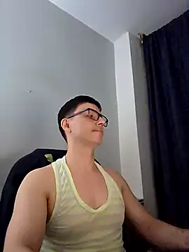 Snapshot of Coddy_maxx69 chatting on 02/18/26, 04:43 Coddy maxx69 online show from 02/18/26, 04:43