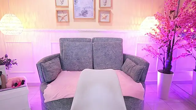 Snapshot of ElectraJonesX chatting on 02/13/26, 11:32 ElectraJonesX online show from 02/13/26, 11:32