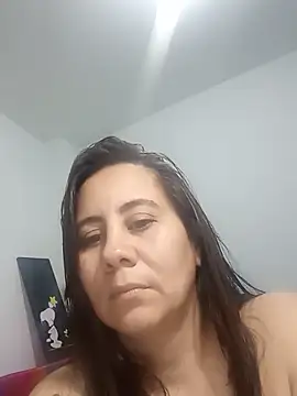 Snapshot of Sophie_Tyler chatting on 05/22/26, 03:59 Sophie Tyler online show from 05/22/26, 03:59