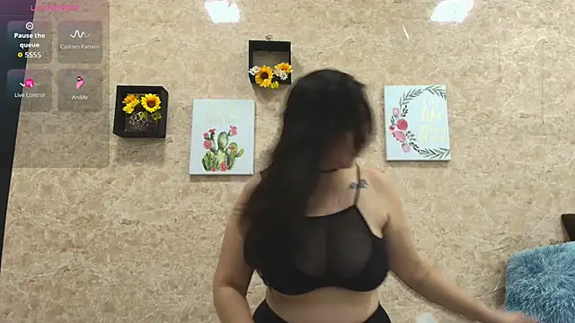 Sophie Tyler online show from 03/09/26, 01:36