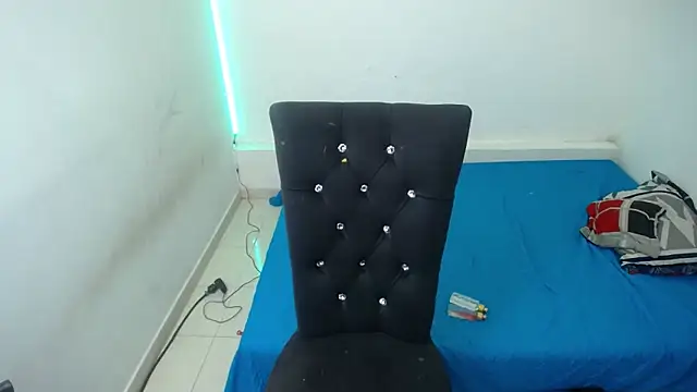 Naomy Reiden online show from 02/12/26, 06:29