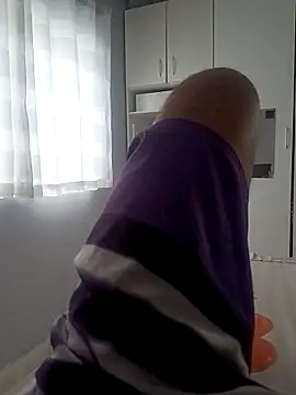 Snapshot of marcosrodrigues chatting on 02/11/26, 11:21 marcosrodrigues online show from 02/11/26, 11:21