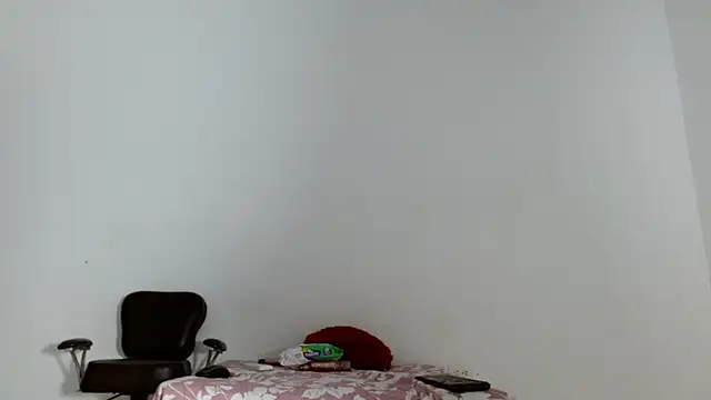 karolsweetvagi online show from 04/18/26, 06:32