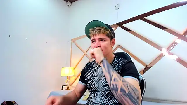 rayan linxx online show from 04/09/26, 07:42