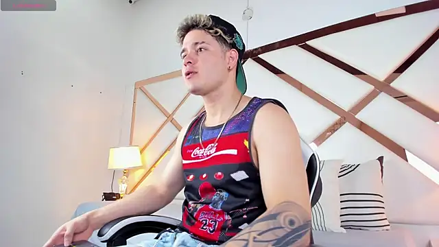 rayan linxx online show from 02/13/26, 07:47