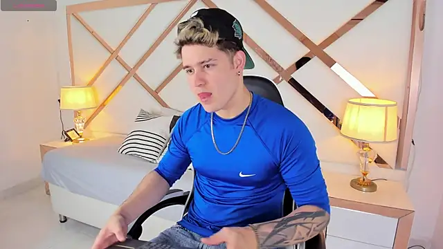 rayan linxx online show from 02/17/26, 07:22