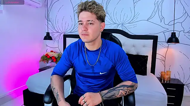 rayan linxx online show from 03/14/26, 07:42