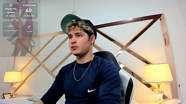 rayan linxx online show from 04/13/26, 07:40