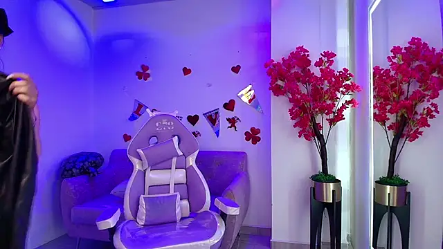 Alanna  scott online show from 02/19/26, 03:36