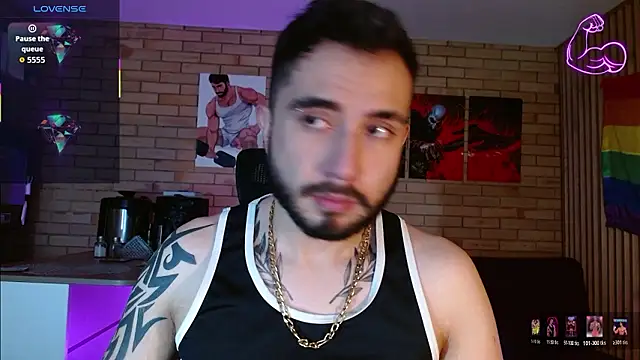 Snapshot of dave_wolf7 chatting on 02/15/26, 03:44 dave wolf7 online show from 02/15/26, 03:44