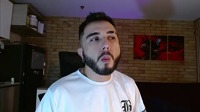 Snapshot of dave_wolf7 chatting on 02/21/26, 12:23 dave wolf7 online show from 02/21/26, 12:23