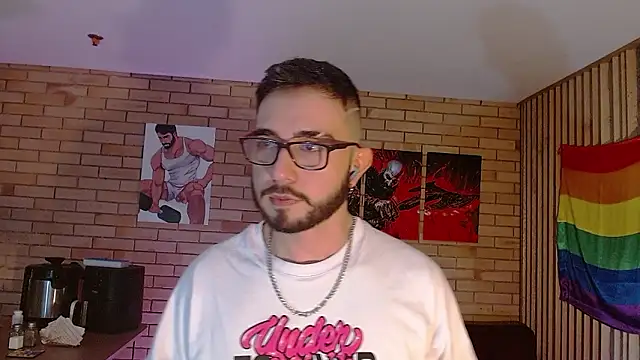 Snapshot of dave_wolf7 chatting on 02/06/26, 02:46 dave wolf7 online show from 02/06/26, 02:46