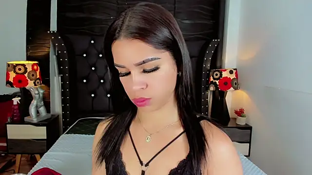 Snapshot of Makeyla_Fox_ chatting on 02/24/26, 01:01 Makeyla Fox online show from 02/24/26, 01:01