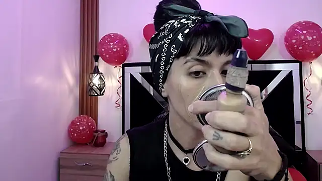 FRANCESCA LOVE  online show from 02/18/26, 12:12