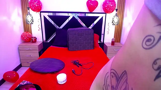 FRANCESCA LOVE  online show from 02/22/26, 02:30