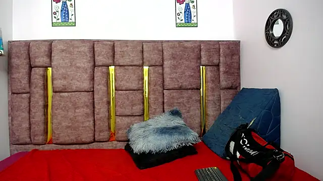 FRANCESCA LOVE  online show from 05/02/26, 04:07