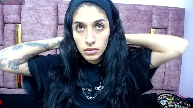 FRANCESCA LOVE  online show from 05/15/26, 03:04