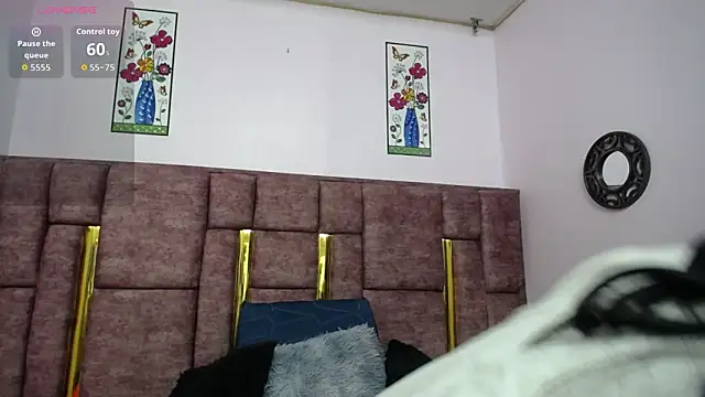 FRANCESCA LOVE  online show from 04/15/26, 03:23