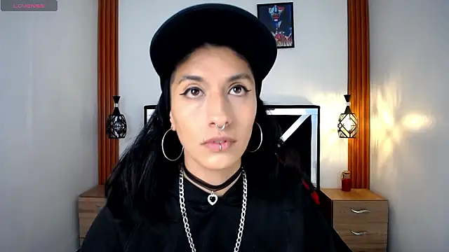 FRANCESCA LOVE  online show from 03/23/26, 08:41