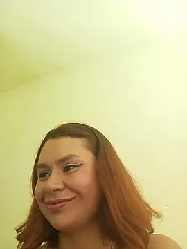 Milf Luna  online show from 06/12/26, 10:40