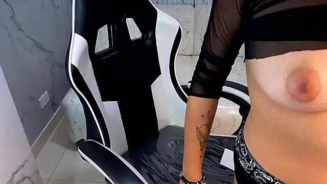 Snapshot of Lisa_Doll_Tx chatting on 02/12/26, 08:08 Lisa Doll Tx online show from 02/12/26, 08:08