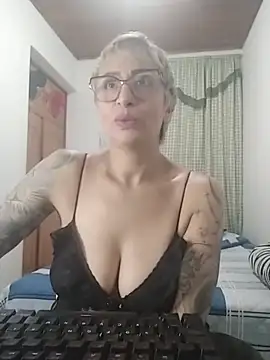 Snapshot of Charlotte_gray_ chatting on 02/23/26, 11:49 Charlotte gray online show from 02/23/26, 11:49