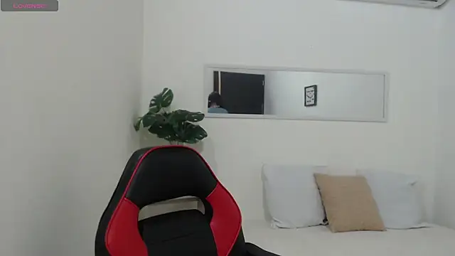 Roseta Still online show from 03/26/26, 04:33