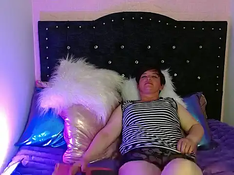 Perla Rousse1 online show from 02/06/26, 09:00