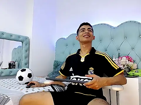 Apolo Richards online show from 02/17/26, 07:44