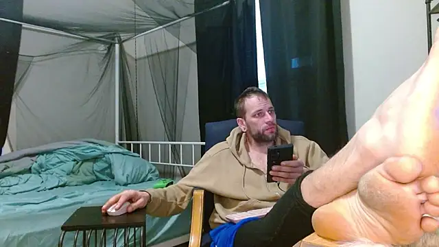 Snapshot of cguffey2284 chatting on 02/15/26, 12:59 cguffey2284 online show from 02/15/26, 12:59