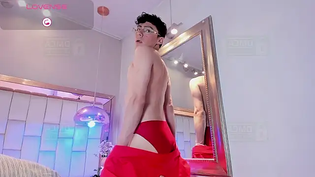 Snapshot of Sebastian_Collins_ chatting on 02/18/26, 09:11 Sebastian Collins online show from 02/18/26, 09:11