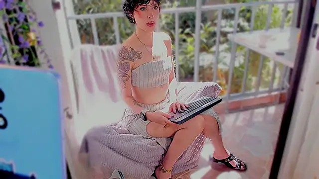AmeliaNaughty  online show from 05/20/26, 03:31