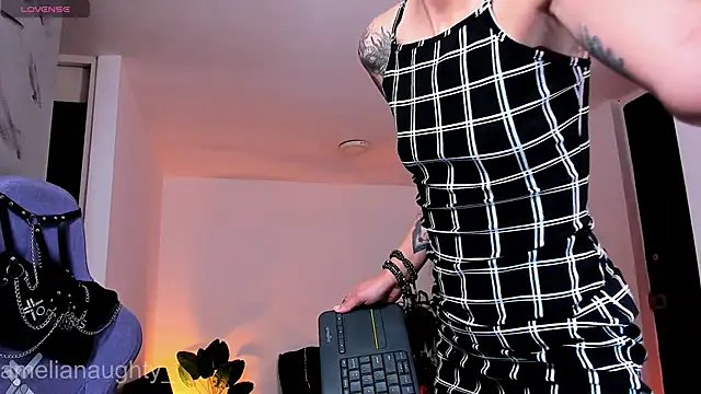AmeliaNaughty  online show from 04/15/26, 04:33