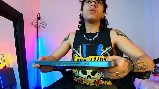 Axell Kussh online show from 03/28/26, 03:51