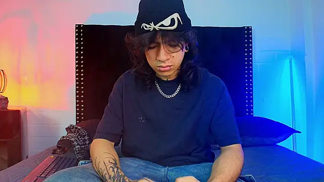 Axell Kussh online show from 02/21/26, 12:40