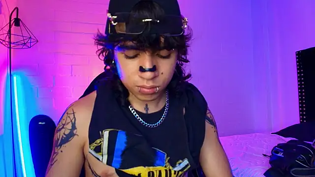 Axell Kussh online show from 03/27/26, 08:26