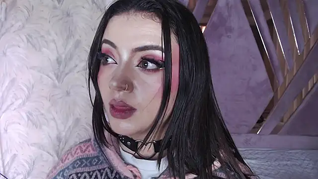 Snapshot of ScarletMonroe1 chatting on 02/06/26, 02:35 ScarletMonroe1 online show from 02/06/26, 02:35