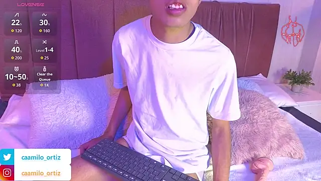  camilo ortiz online show from 04/04/26, 01:28